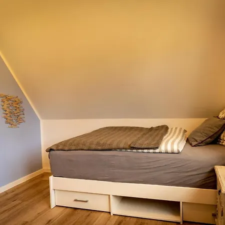 Holiday home Luxusferienhaus Fuchsbau - Mit Netflix, Playstation, Sauna, Sportraum Und Kamin Zirchow