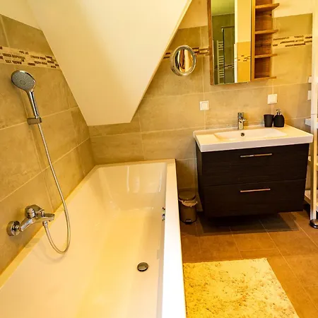 Luxusferienhaus Fuchsbau - Mit Netflix, Playstation, Sauna, Sportraum Und Kamin Holiday home